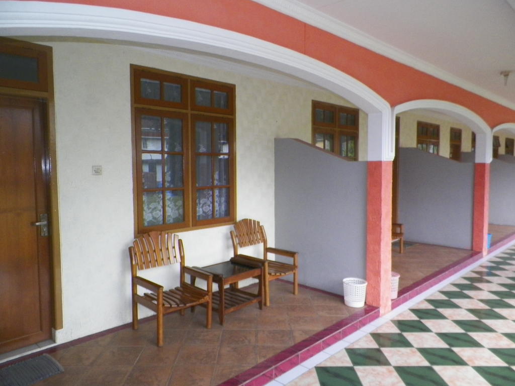 Hotel Puspa Sari Redpartner Ciater Δωμάτιο φωτογραφία