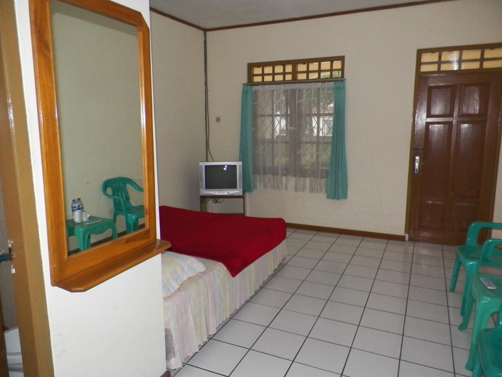 Hotel Puspa Sari Redpartner Ciater Δωμάτιο φωτογραφία