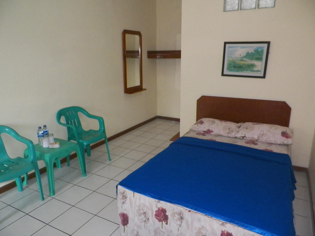 Hotel Puspa Sari Redpartner Ciater Δωμάτιο φωτογραφία